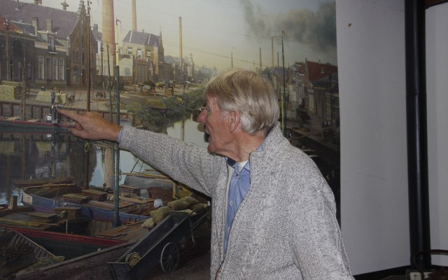 83-jarige Piet Vogelzang renoveert authentiek pand