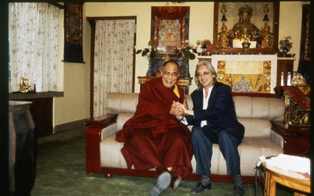 Chris Hinze op bezoek bij de Dalai Lama