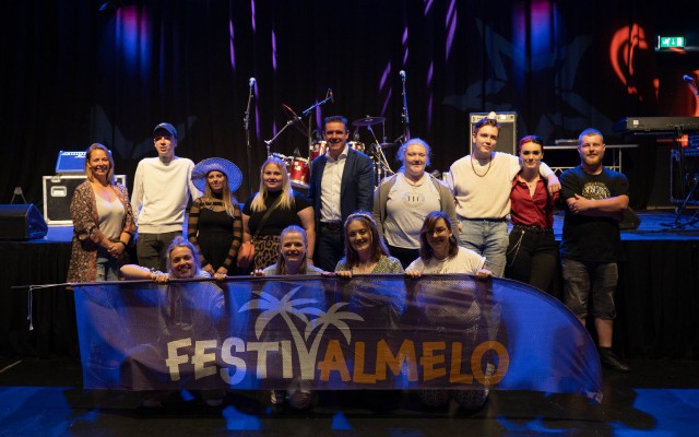 Aanmeldingen FestivAlmelo stromen binnen - Info - AAVISIE